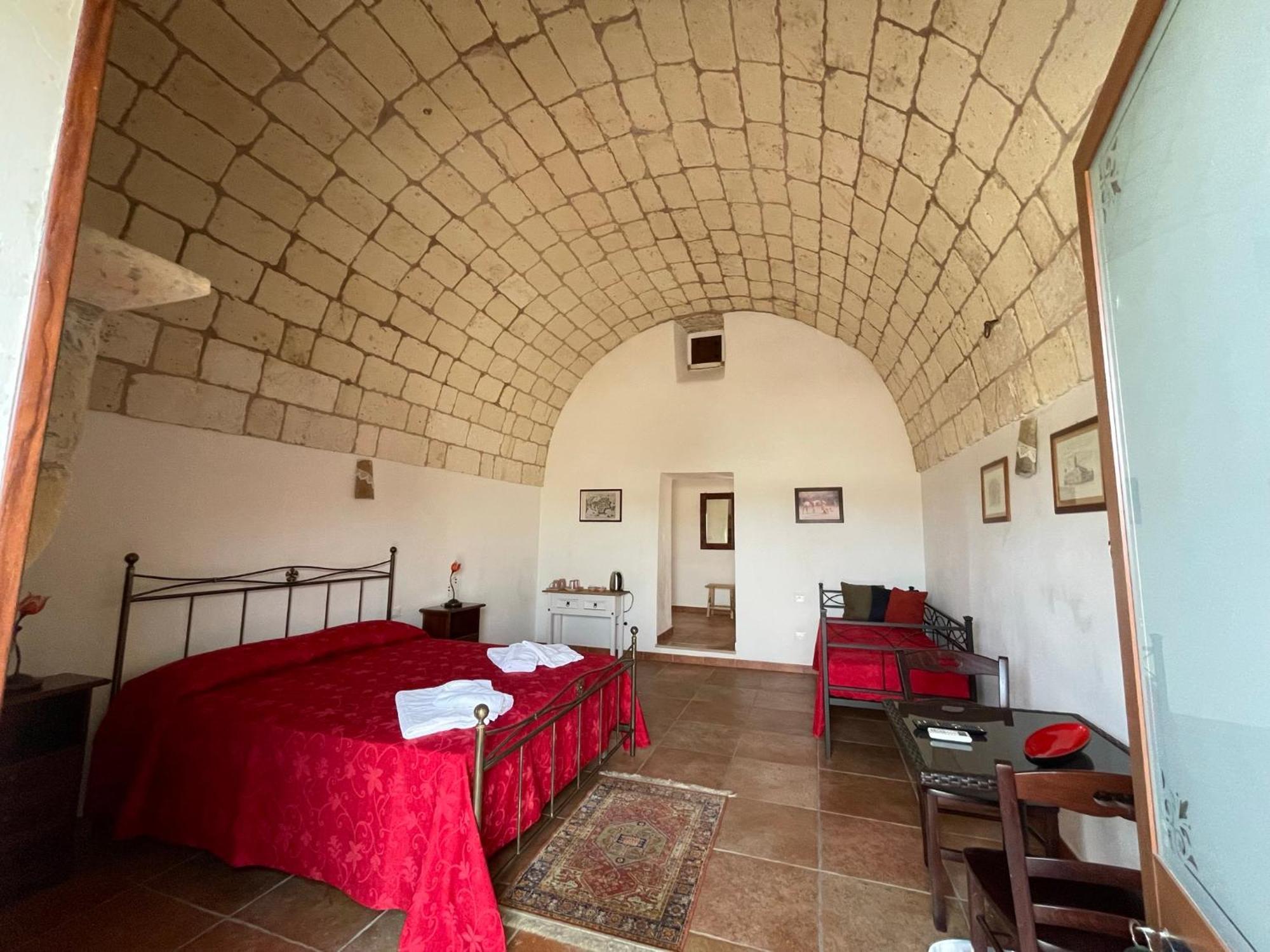 Agriturismo Masseria Saittole Carpignano Salentino Eksteriør bilde