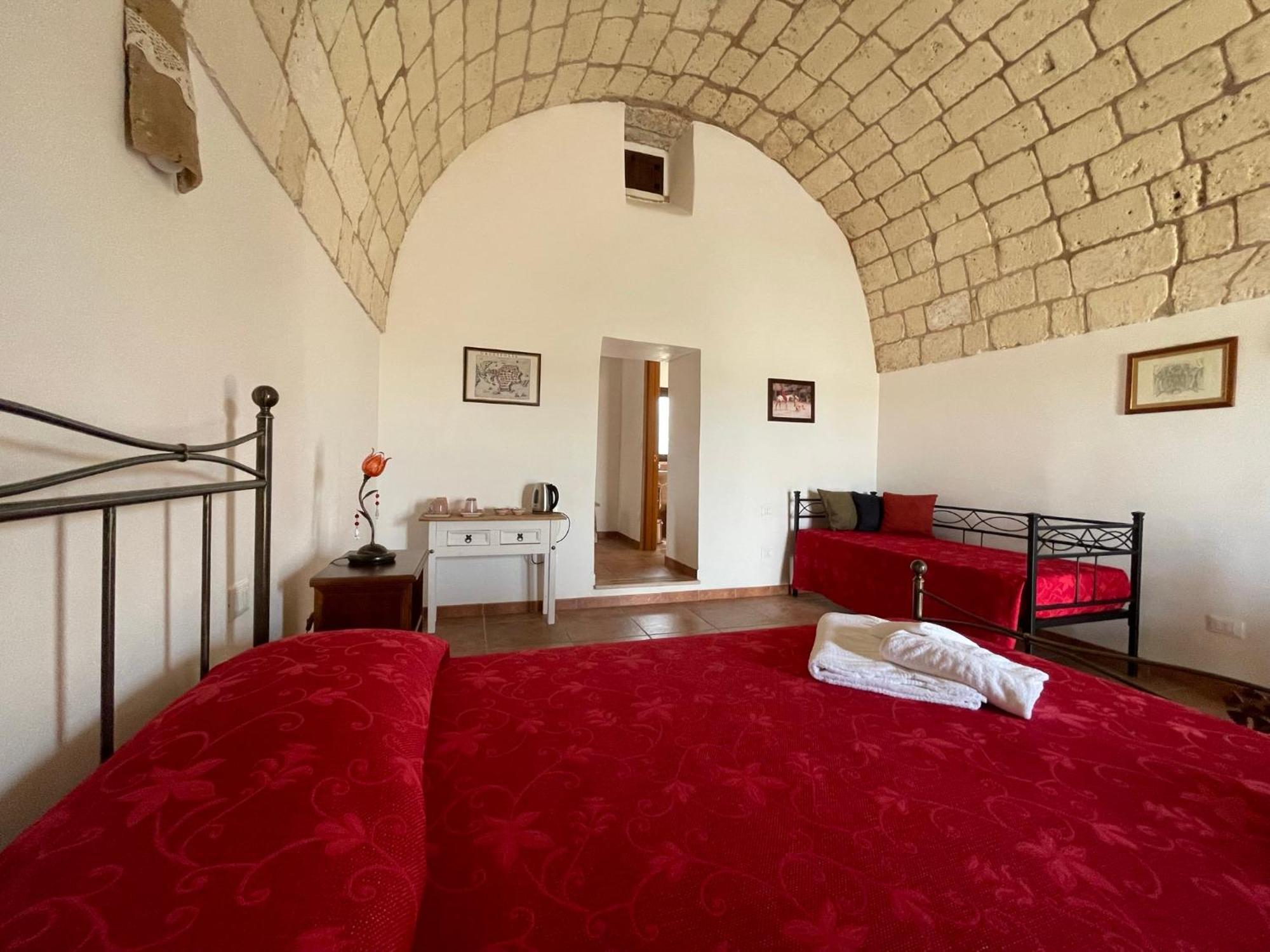 Agriturismo Masseria Saittole Carpignano Salentino Eksteriør bilde